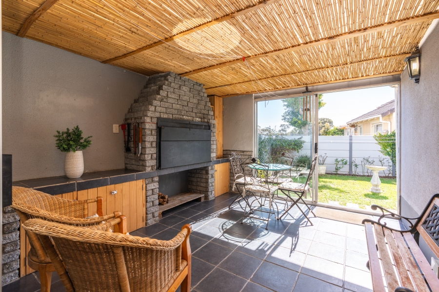 4 Bedroom Property for Sale in Thornton Western Cape